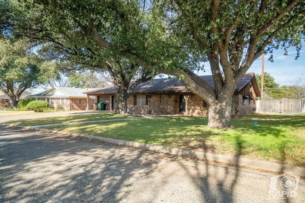 2936 Cumberland Dr, San Angelo, TX 76904-6163