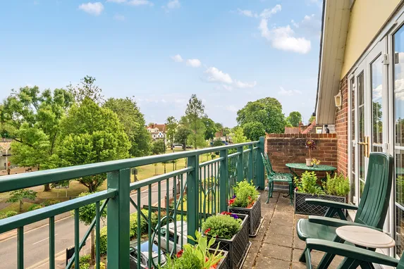 Lambourne Court, Ray Mead Road, Maidenhead, SL6