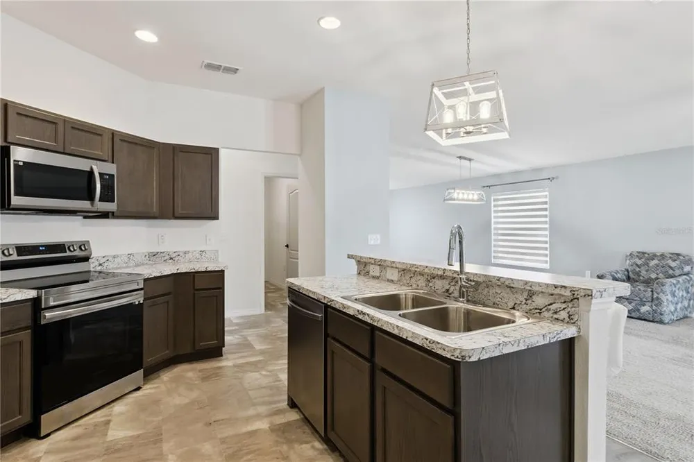 305 Arbuthnot St, Winter Haven, FL 33881