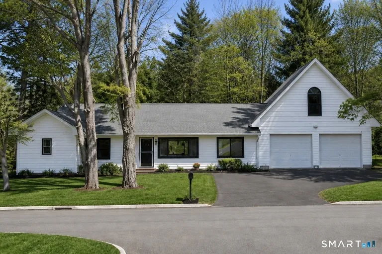 78 Fieldbrook Rd, Middletown, CT 06457