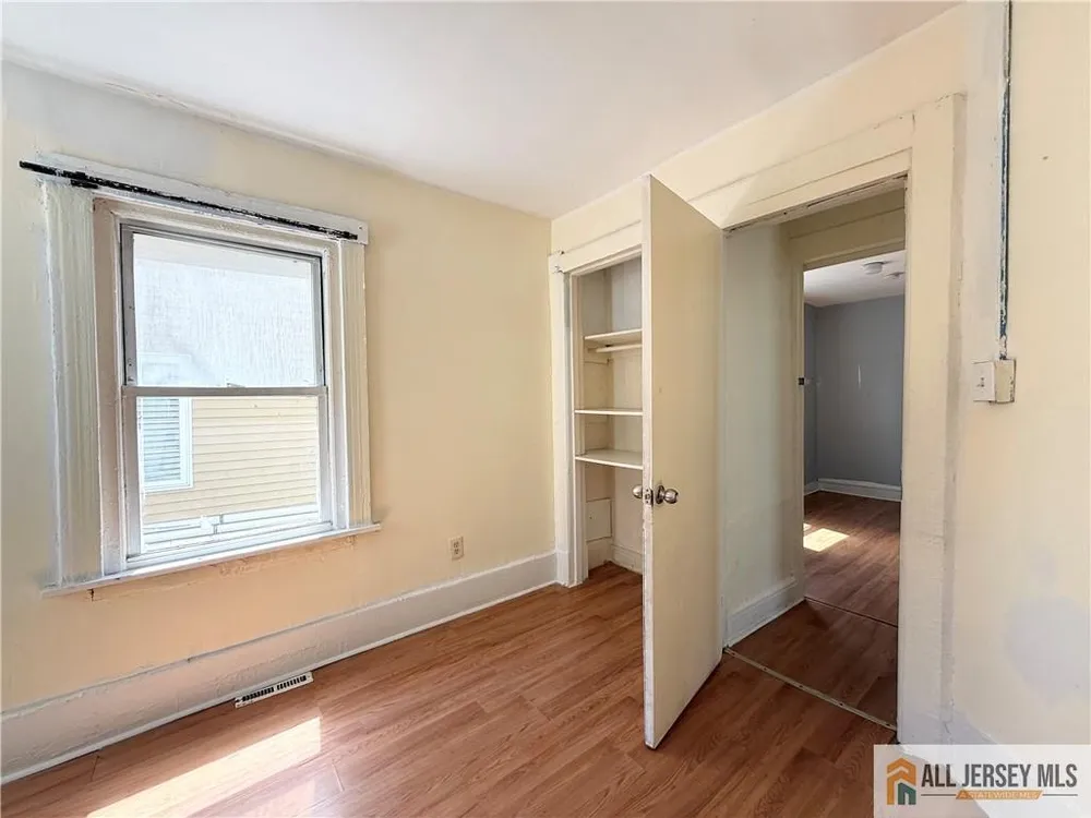 659 S 2nd St, Plainfield, NJ 07060