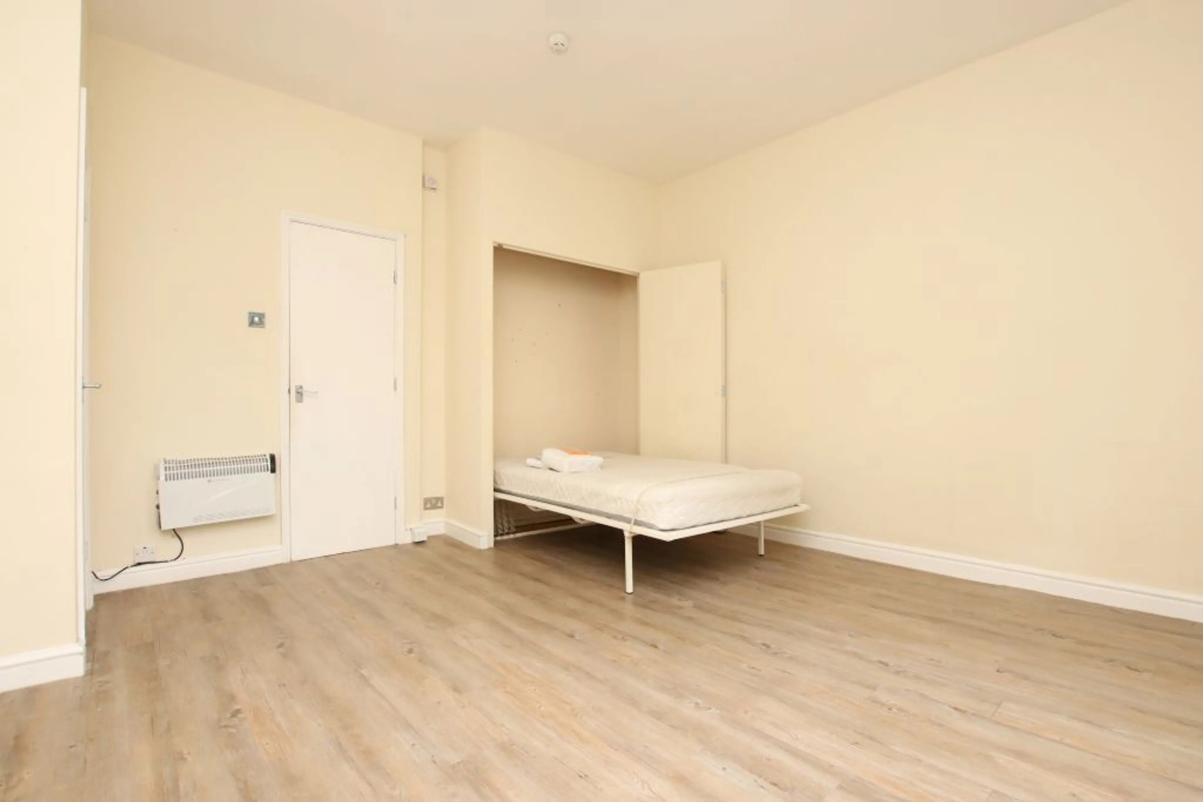 Property at Walcot Buildings, Bath