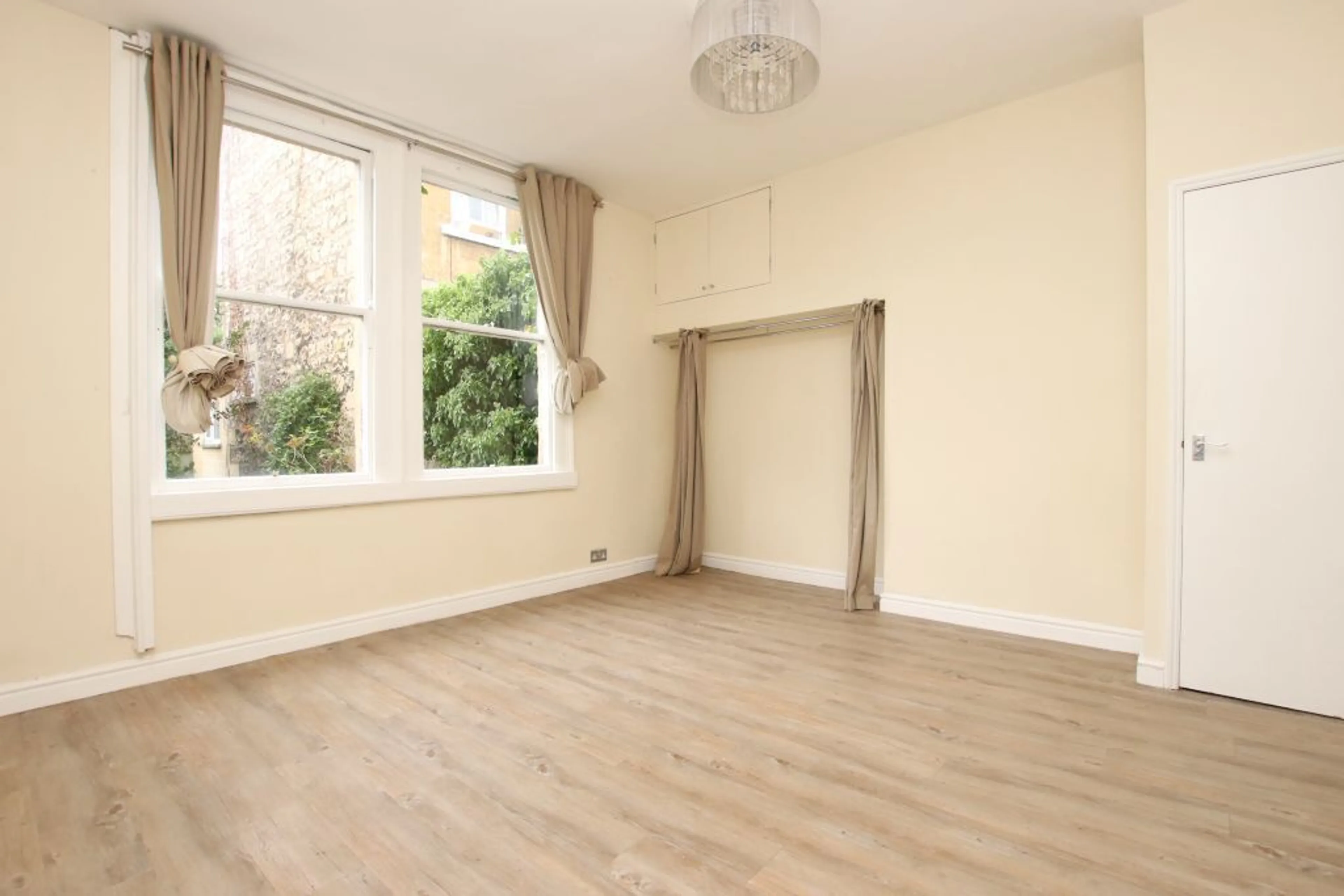 Property at Walcot Buildings, Bath