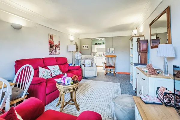 Penrith Court, Broadwater Street East...