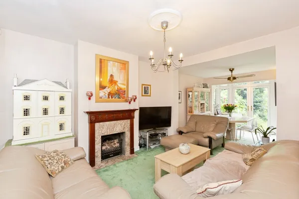 Glenthorne Gardens, Ilford, IG6