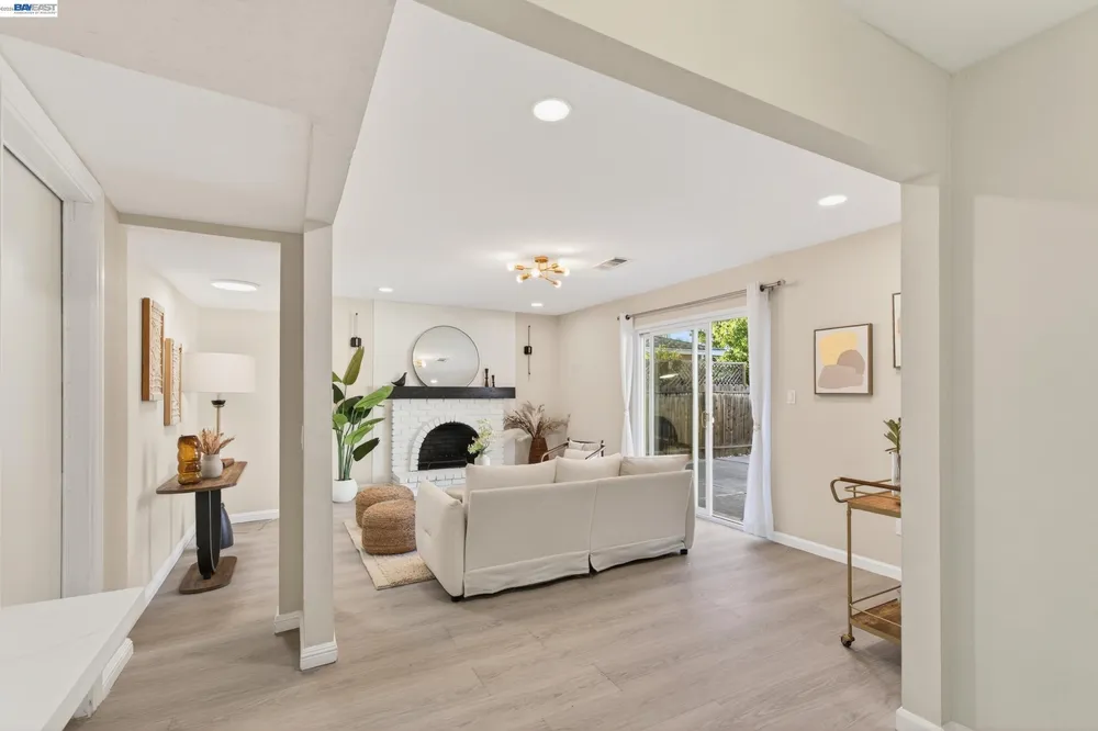 9792 Broadmoor Dr, San Ramon, CA 94583