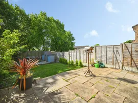 Cavell Road, Cheshunt, Waltham Cross thumb 3
