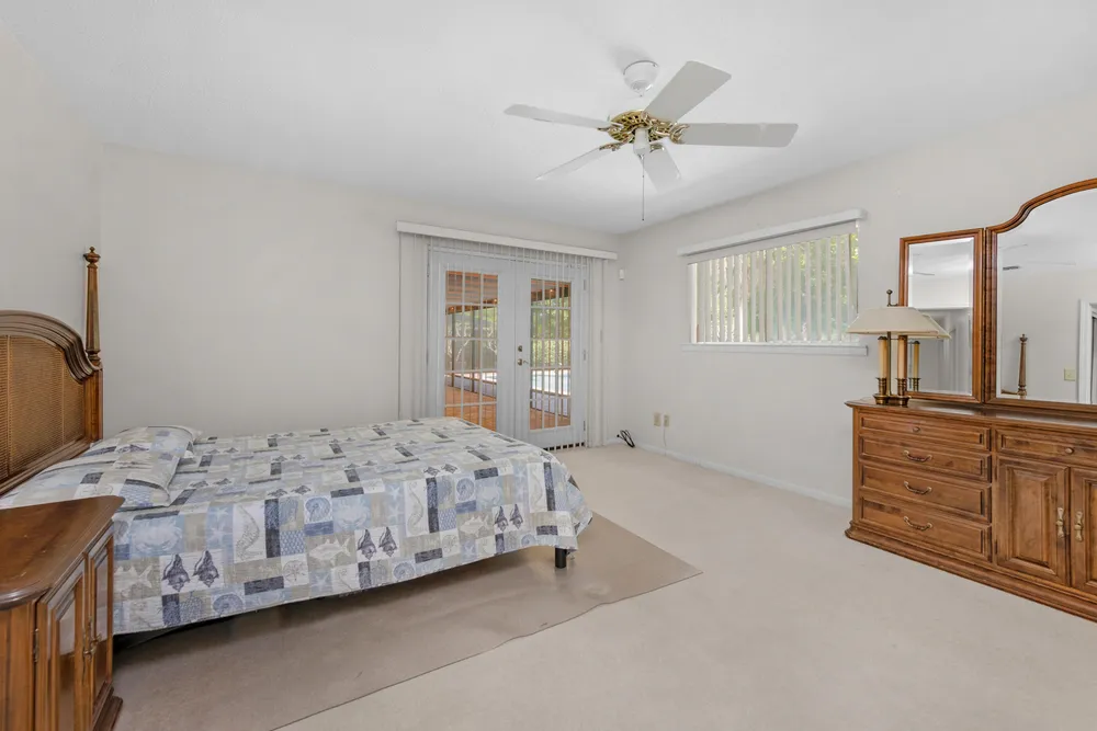 645 Country Club Ave NE, Fort Walton Beach, FL 32547