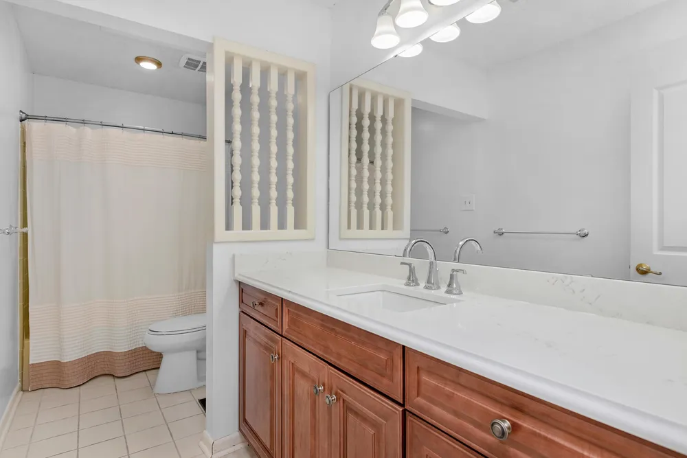 645 Country Club Ave NE, Fort Walton Beach, FL 32547