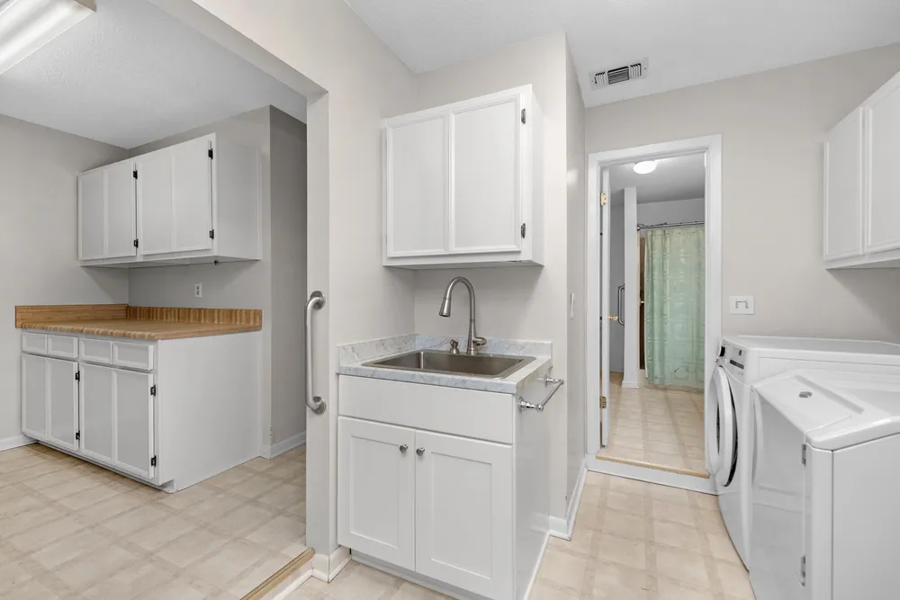 645 Country Club Ave NE, Fort Walton Beach, FL 32547