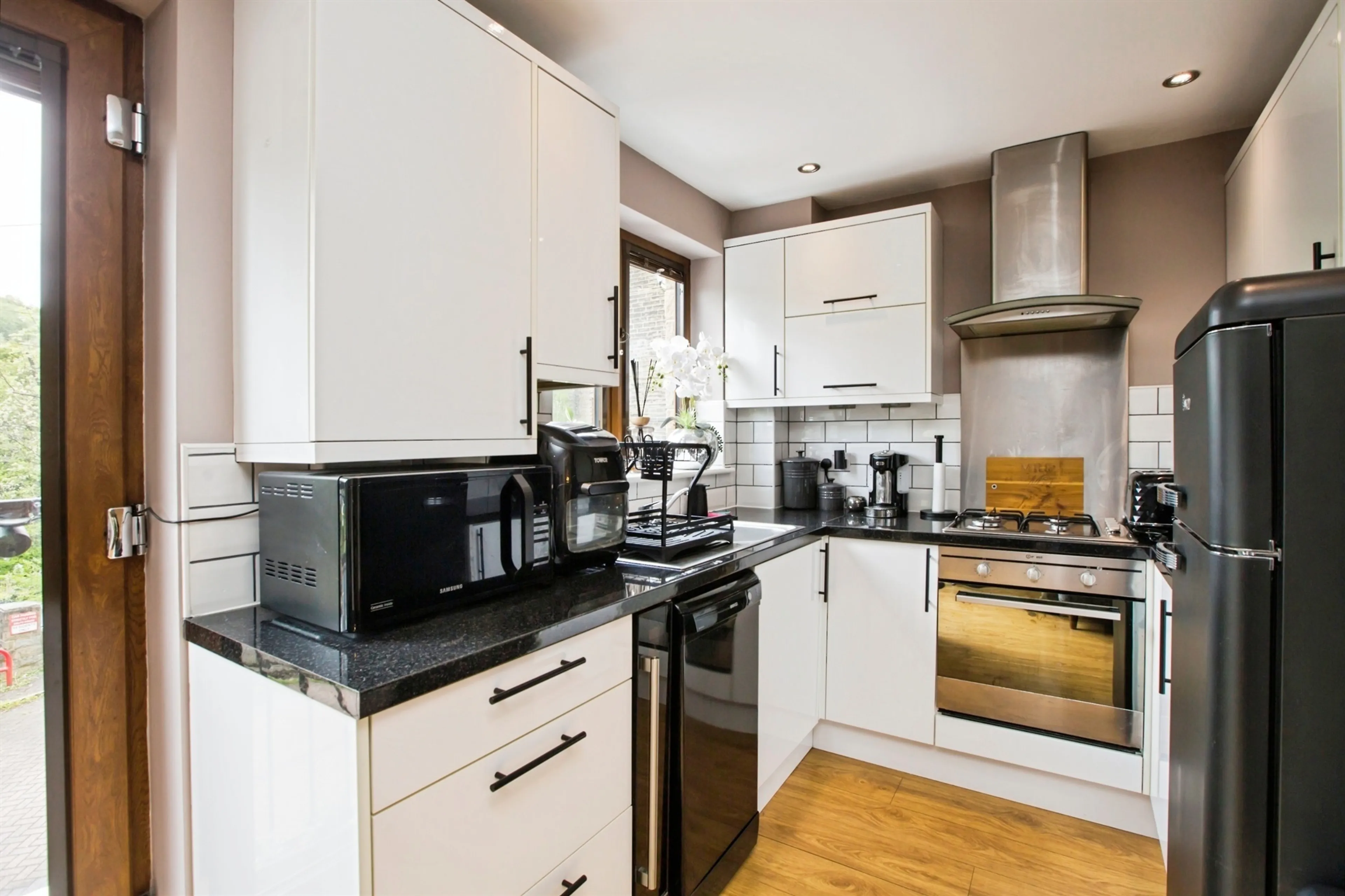 Property at Middlefoot Terrace, Luddendenfoot, Halifax
