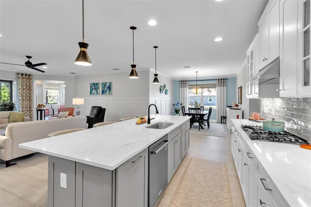 5649 Long Shore Loop, Sarasota, FL 34238
