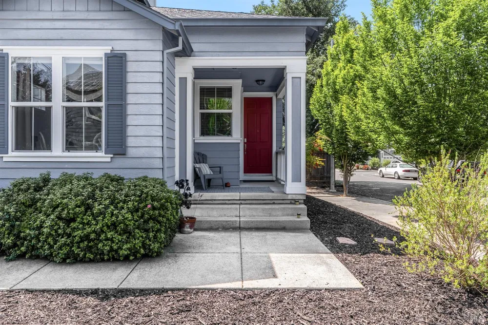1920 Bodie St, Santa Rosa, CA 95403