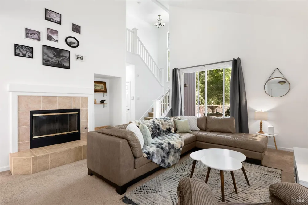 1920 Bodie St, Santa Rosa, CA 95403