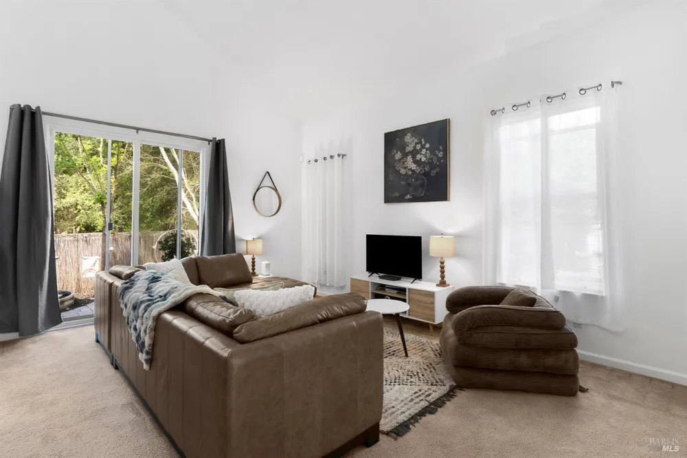 1920 Bodie St, Santa Rosa, CA 95403