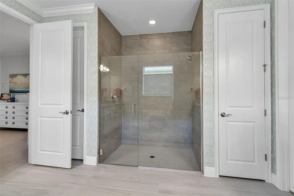 5649 Long Shore Loop, Sarasota, FL 34238