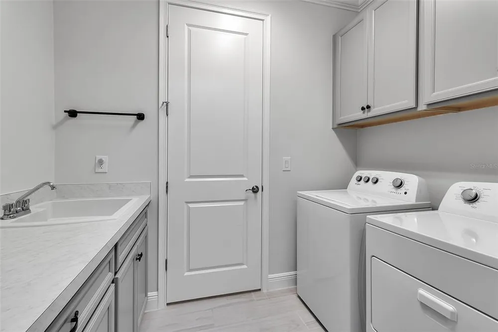5649 Long Shore Loop, Sarasota, FL 34238
