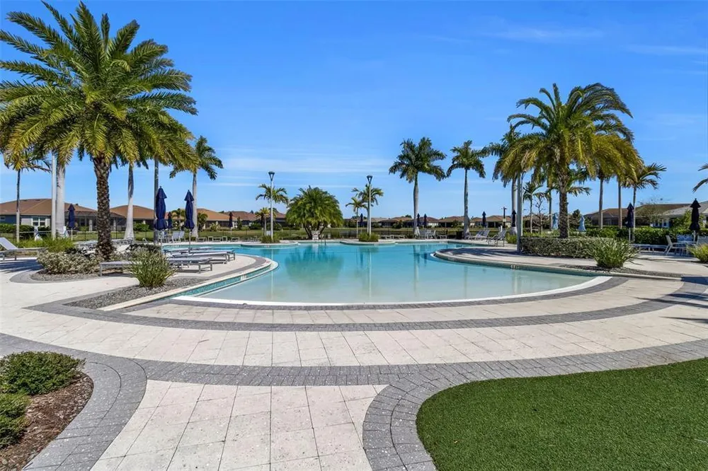 5649 Long Shore Loop, Sarasota, FL 34238