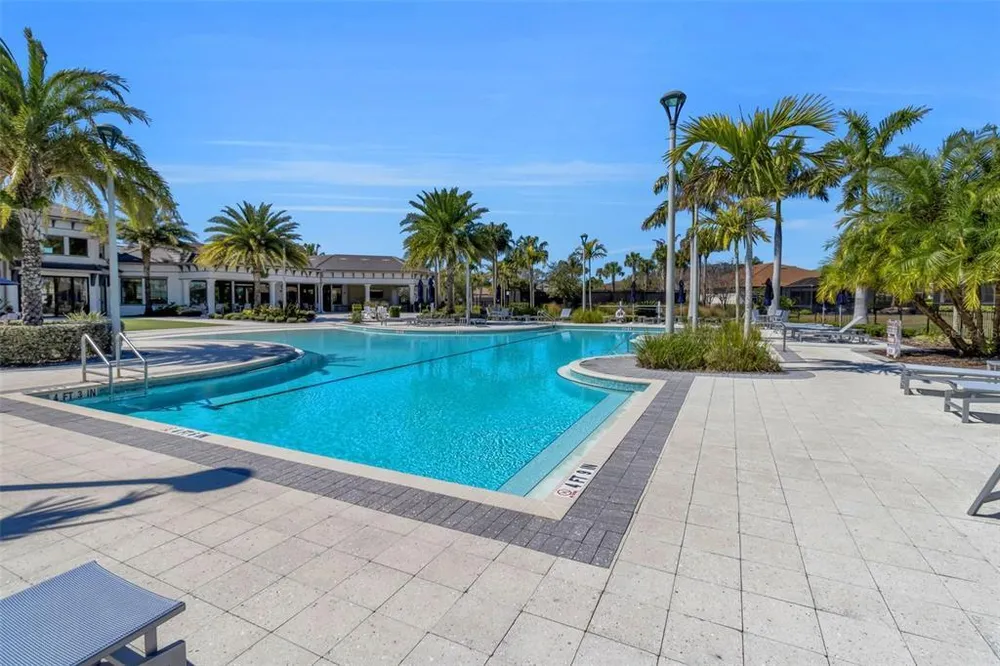 5649 Long Shore Loop, Sarasota, FL 34238