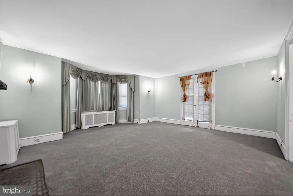 6448 Cherokee St, Philadelphia, PA 19119