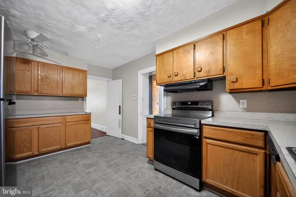 6448 Cherokee St, Philadelphia, PA 19119