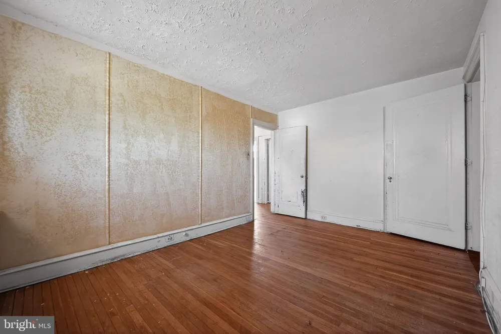 6448 Cherokee St, Philadelphia, PA 19119