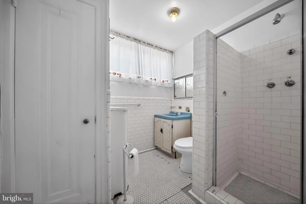 6448 Cherokee St, Philadelphia, PA 19119