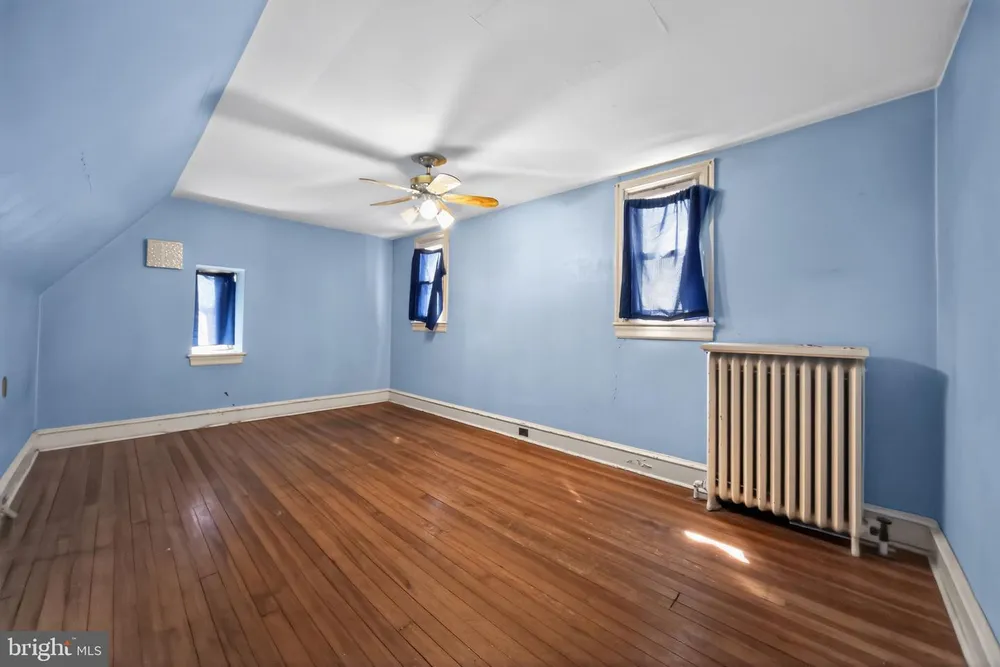 6448 Cherokee St, Philadelphia, PA 19119