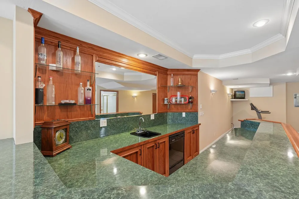 1438 Kings Wood Rd, Eagan, MN 55122