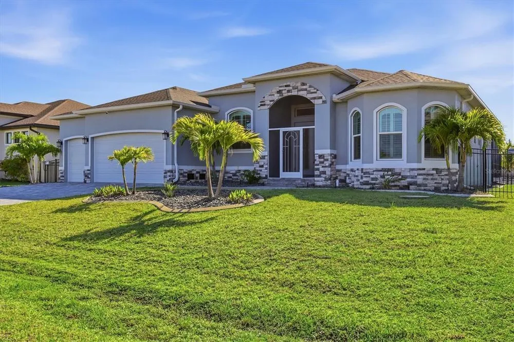 8314 Tracy Circle, Port Charlotte, FL 33981