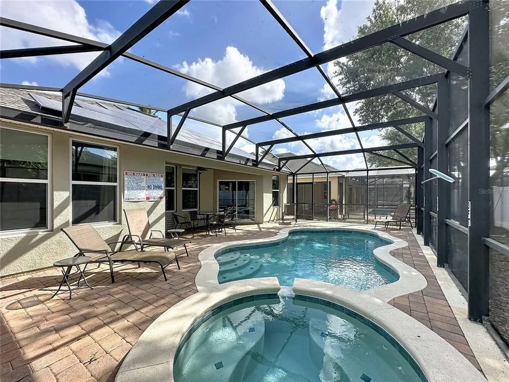 1346 Yorkshire Ct, Davenport, FL 33896