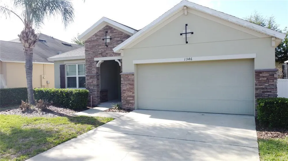 1346 Yorkshire Ct, Davenport, FL 33896