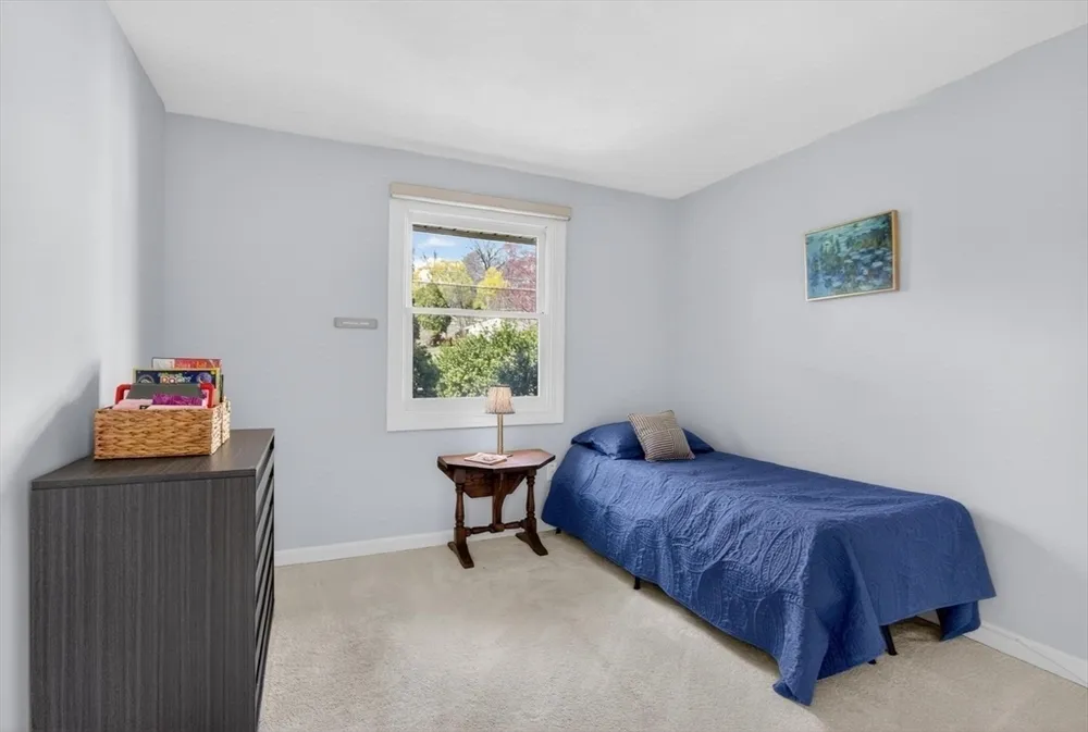 15 San Mateo Dr, Chelmsford, MA 01824