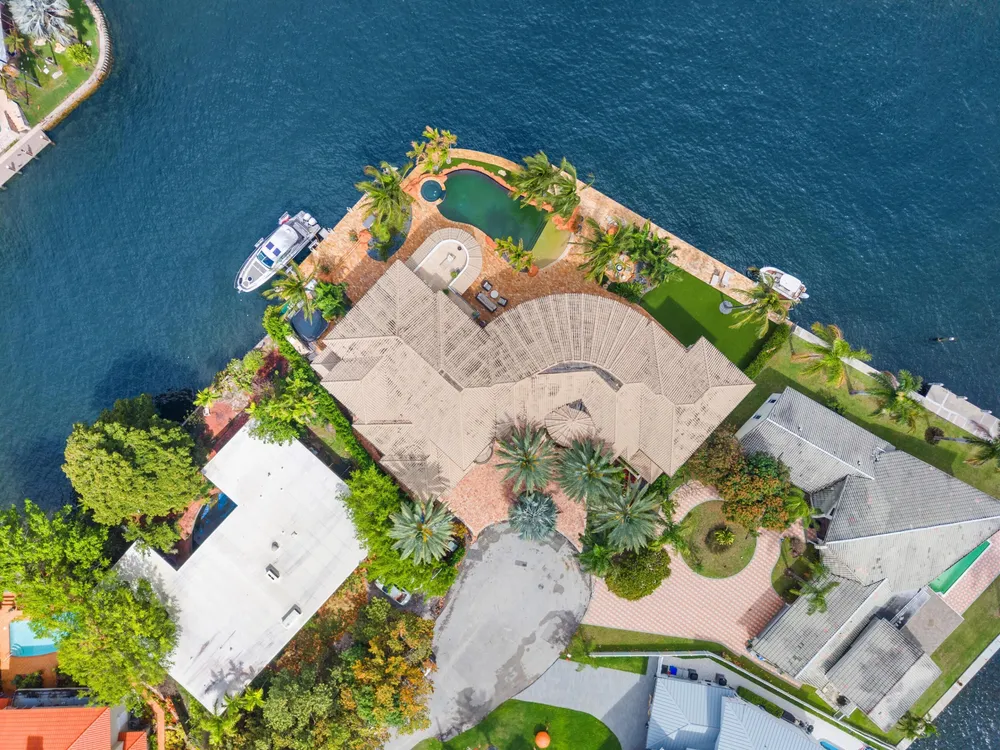 2593 SE 8th St, Pompano Beach, FL 33062