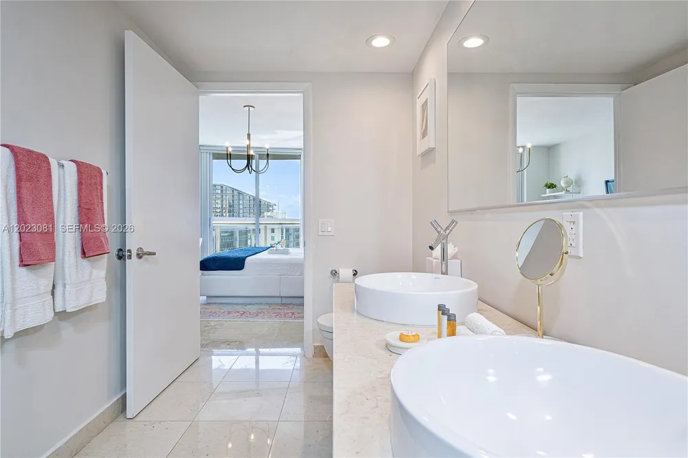 485 Brickell Ave, Miami, FL 33131