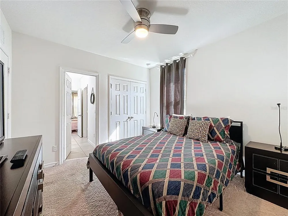 1346 Yorkshire Ct, Davenport, FL 33896