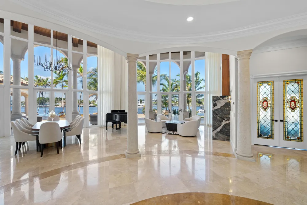 2593 SE 8th St, Pompano Beach, FL 33062