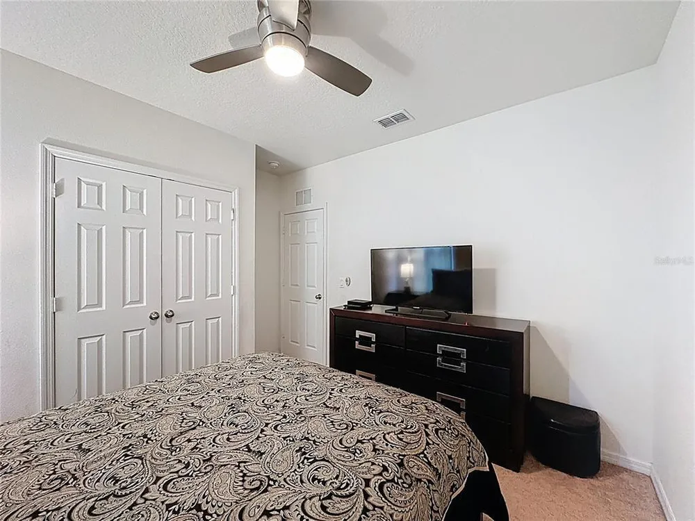 1346 Yorkshire Ct, Davenport, FL 33896