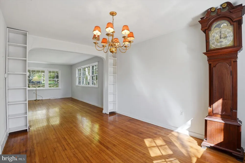 662 Deaver Dr, Blue Bell, PA 19422