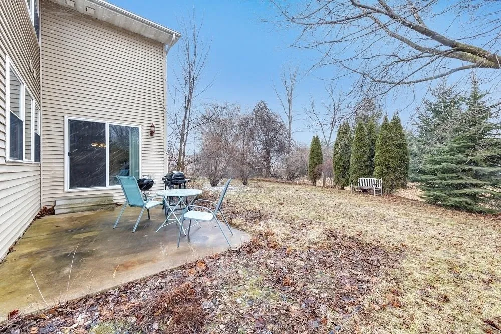 715 Edge Point Ct, De Pere, WI 54115
