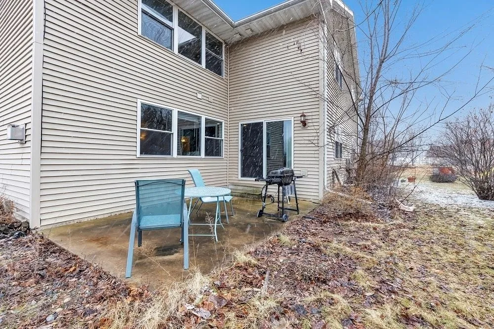 715 Edge Point Ct, De Pere, WI 54115