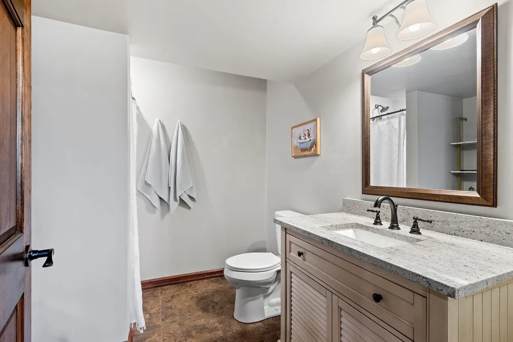 2460 Warm Meadows Dr, Green Bay, WI 54303