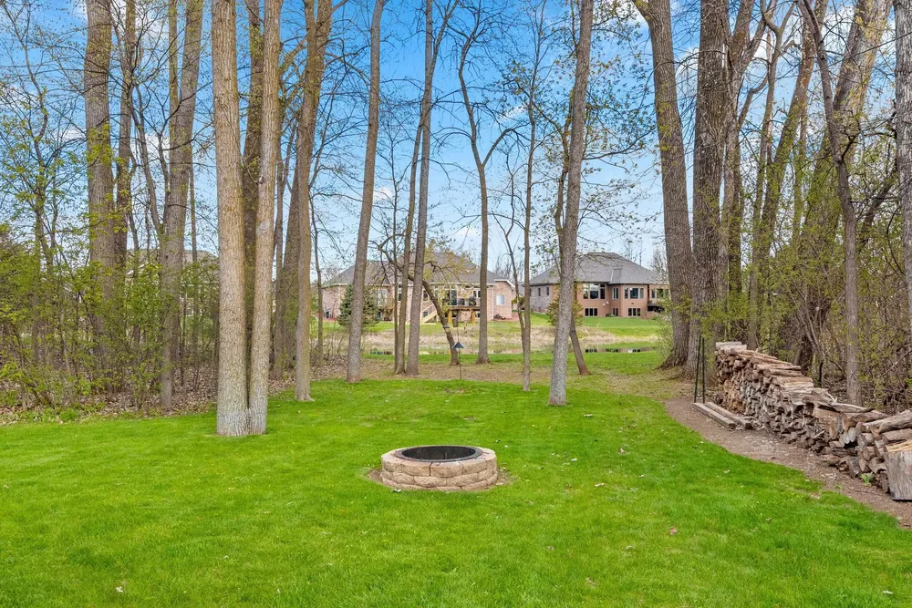 2460 Warm Meadows Dr, Green Bay, WI 54303