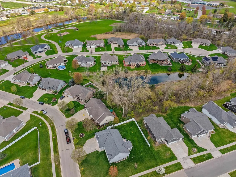 2460 Warm Meadows Dr, Green Bay, WI 54303