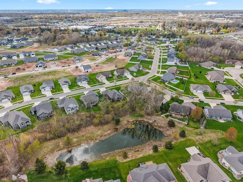 2460 Warm Meadows Dr, Green Bay, WI 54303