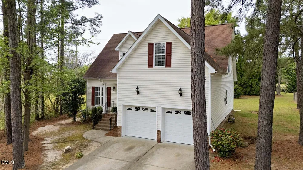 7804 Lagenaria Dr, Angier, NC 27501