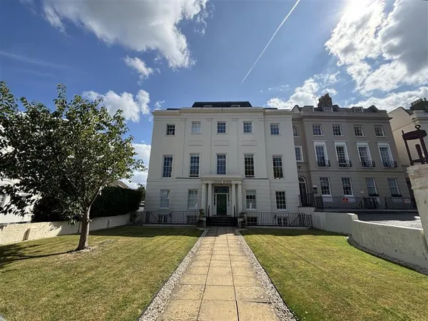 Cedar House, Bath Road, GL53 7JX
