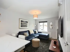 Silverton Drive, Cross Inn, Pontyclun thumb 3