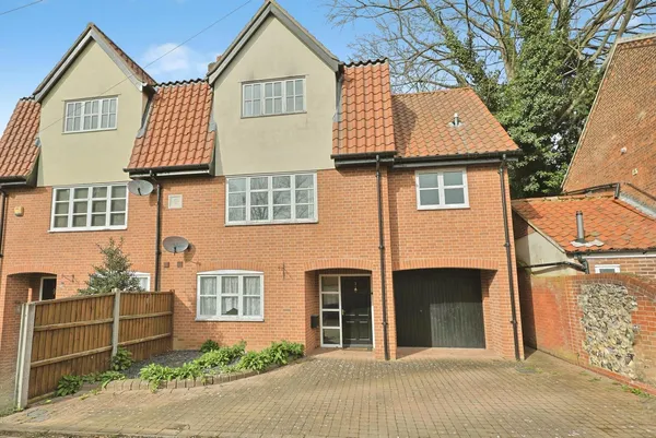 Buck Yard, Yarmouth Road, NR7 0EW