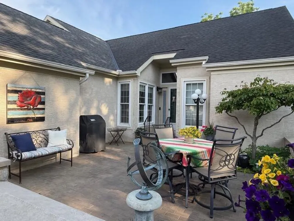 2637 Vililly Circle W, Grove City, OH 43123